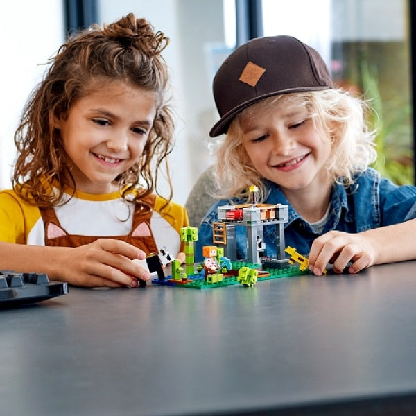 LEGO 21158 De Panda Kleuterschool