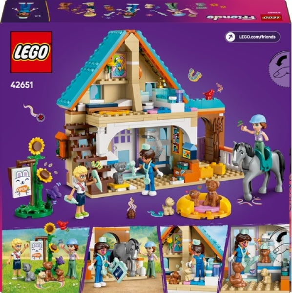 LEGO 42651 Dierenkliniek voor Paarden en Huisdieren