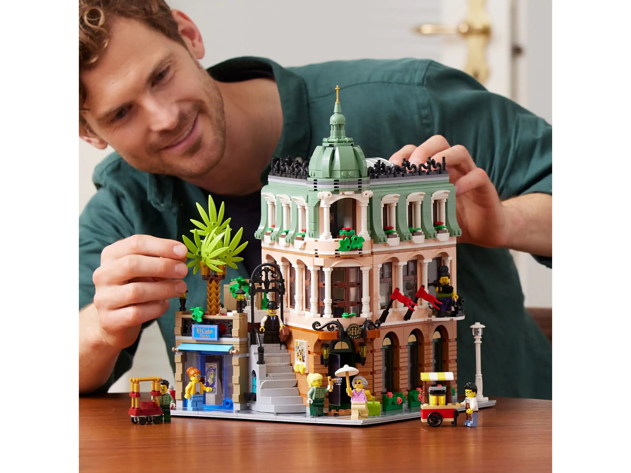 LEGO Creator Expert 10297 Boetiekhotel